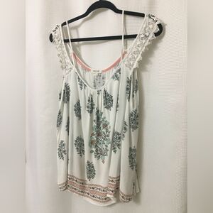 Taylor & Sage - Off the Shoulder Top - Small